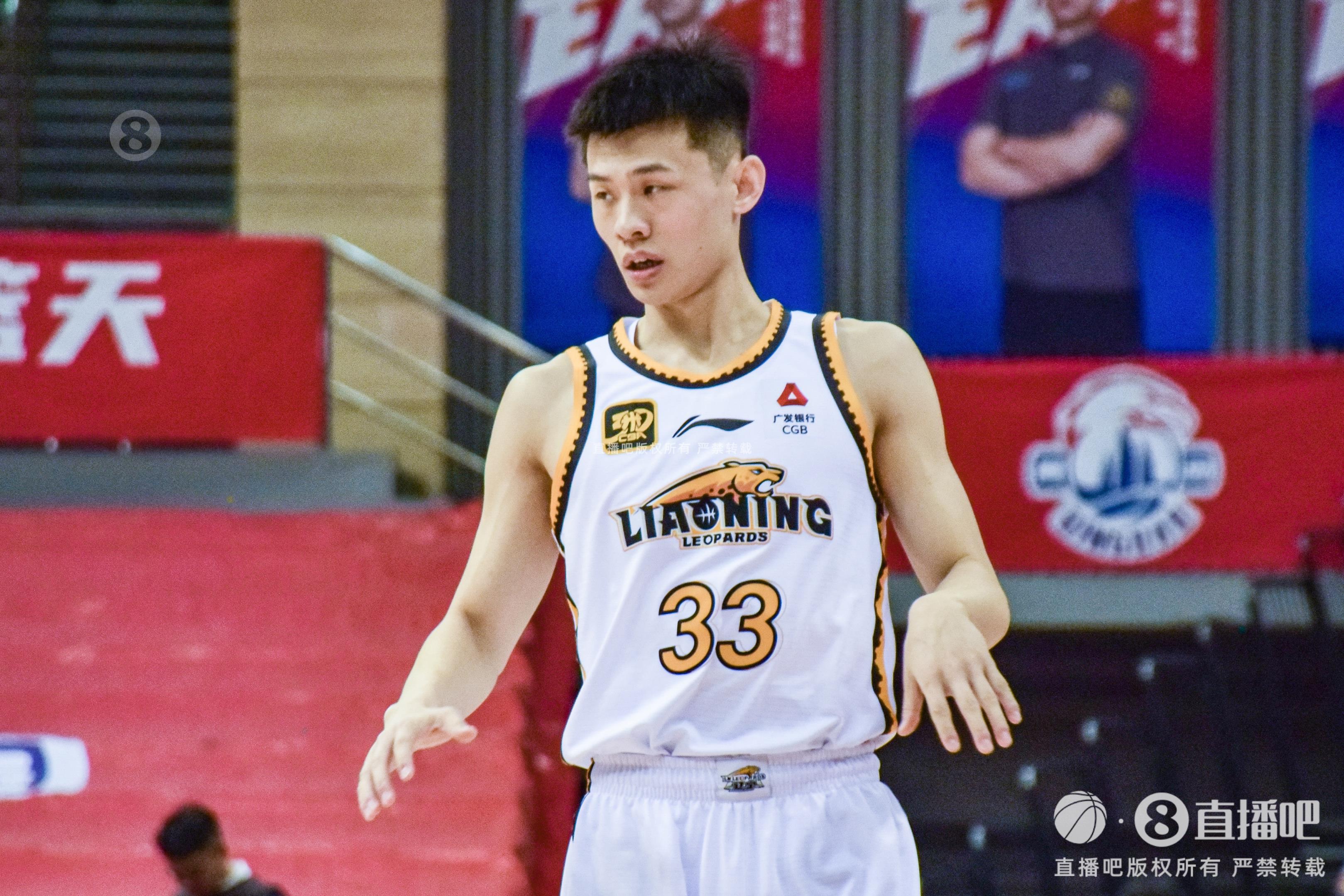 盡力了！王嵐嵚末節(jié)2記三分 全場18分鐘4中3拿到10分